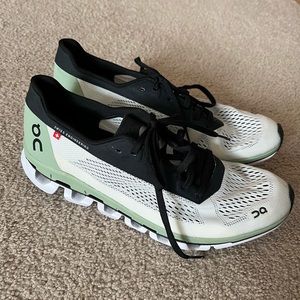 On Cloudboom Running size 8.5